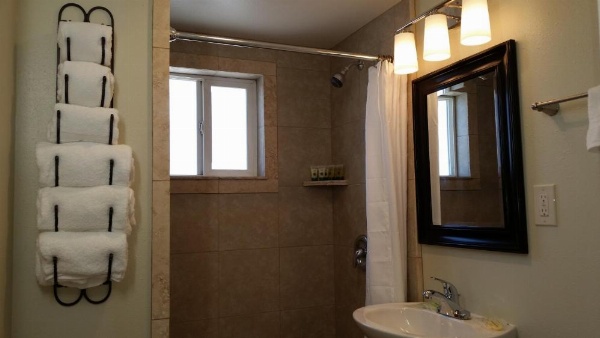 Trees Motel image 46